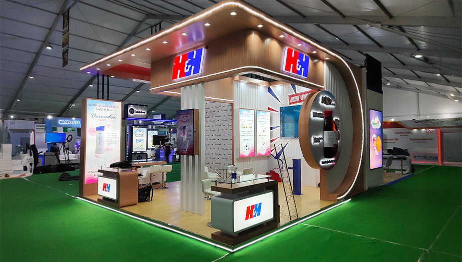Dermadew Stall Setup by Radical